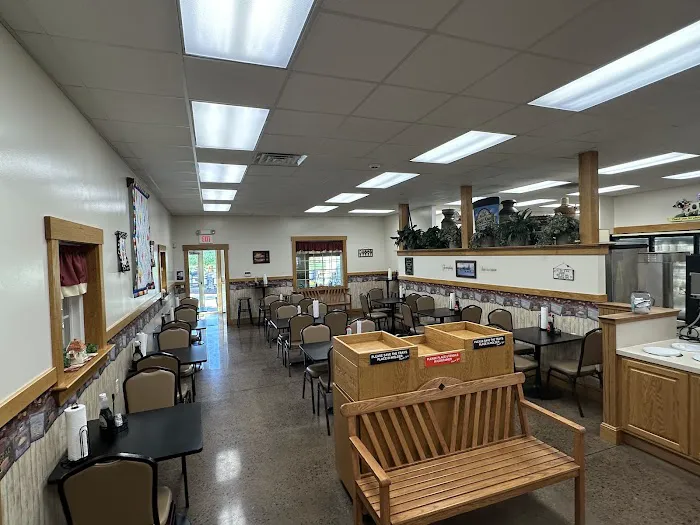 Windy Knoll Farm Market & Creamery Picture 8