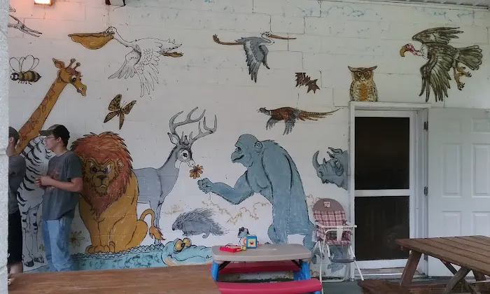 Lions Den Picture 7