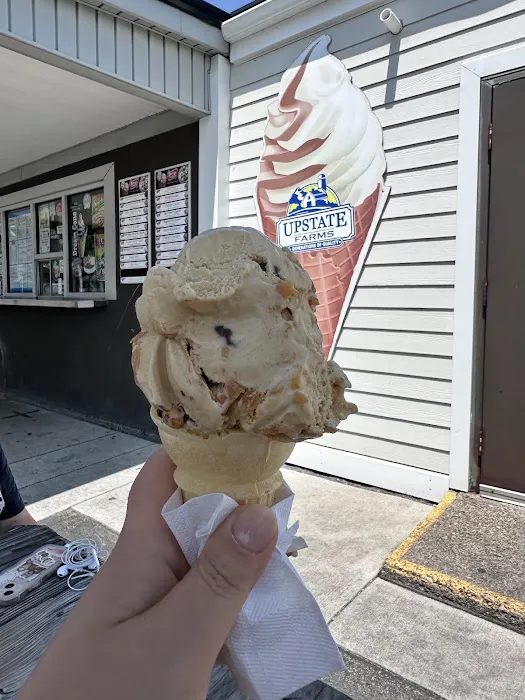 Pam's Custard Corner Picture 6