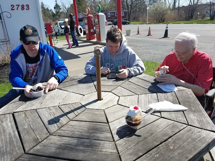 Route 20 Ice Cream Picture 2