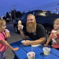 Gwenny’s Ice Cream Shoppe ico