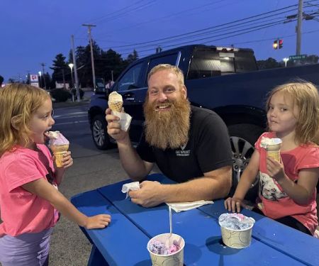 Gwennyu2019s Ice Cream Shoppe