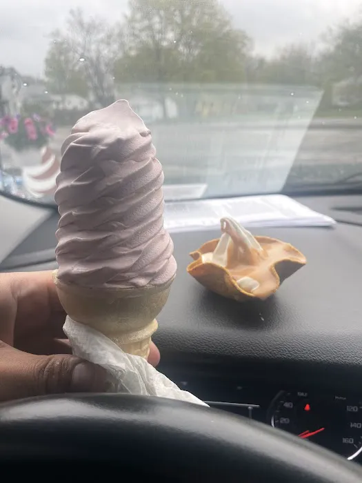 DiRienzo's Ice Cream Picture 6