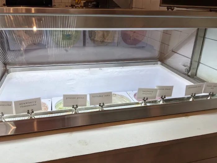 Milk & Sugar Scoop Shoppe Picture 5