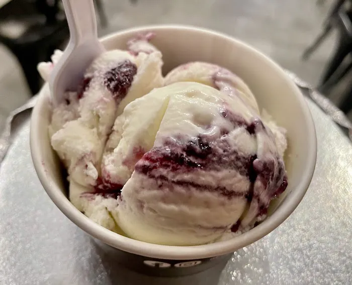 Milk & Sugar Scoop Shoppe Picture 9