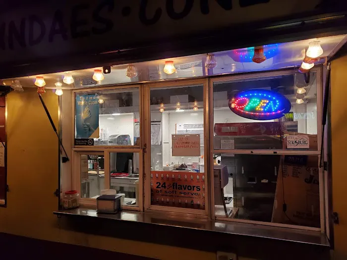 Ice Cream Depot Picture 8