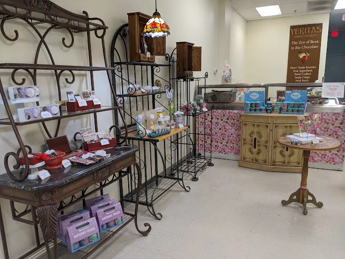 Honeybee Creamery Picture 10