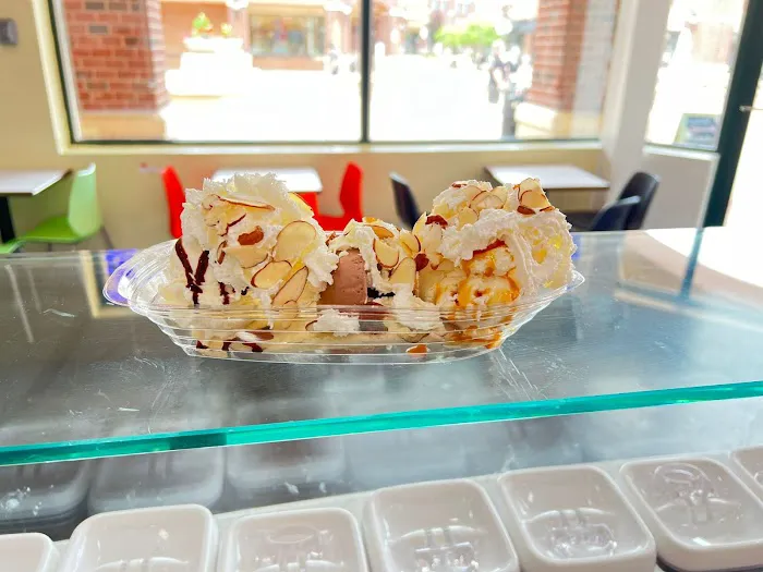 KULFI Ice Creams - Sundaes - Milk Shakes - Italian Ice Picture 2
