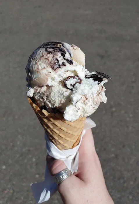 Sugar Daddy's Ice Cream-Grill Picture 5