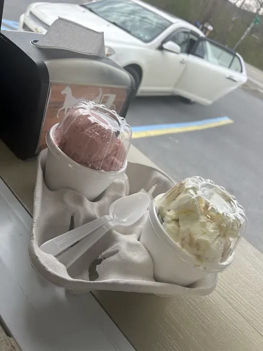 Carriage House Creamery Picture 6