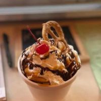 Jo Jo's Scoops and Sprinkles ico