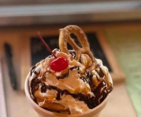 Jo Jo's Scoops and Sprinkles