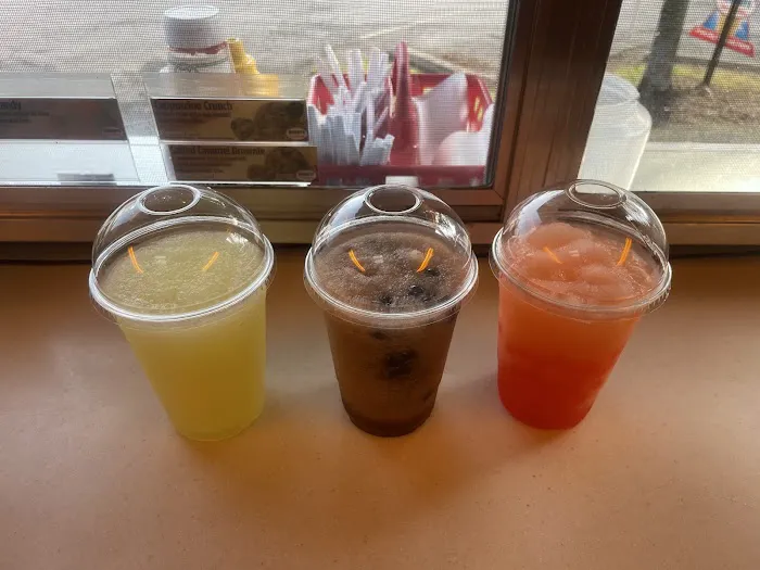 Jo Jo's Scoops and Sprinkles Picture 4