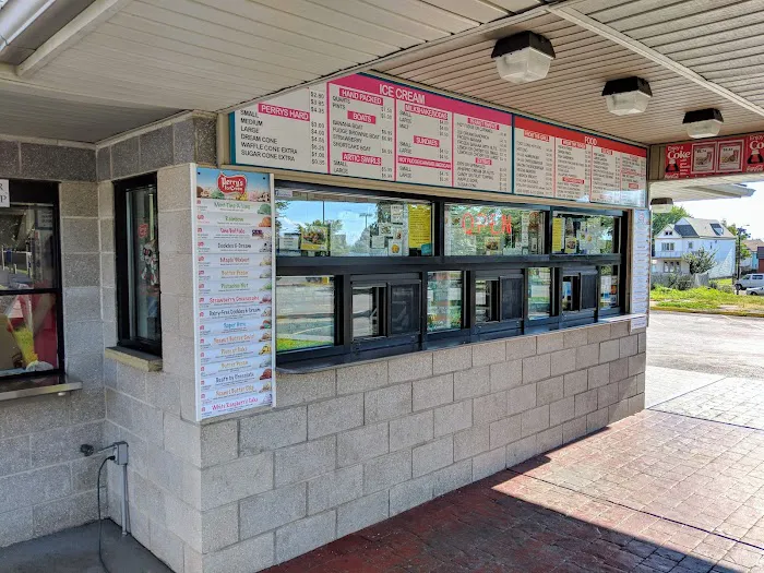Custard Corner & Grill Picture 4