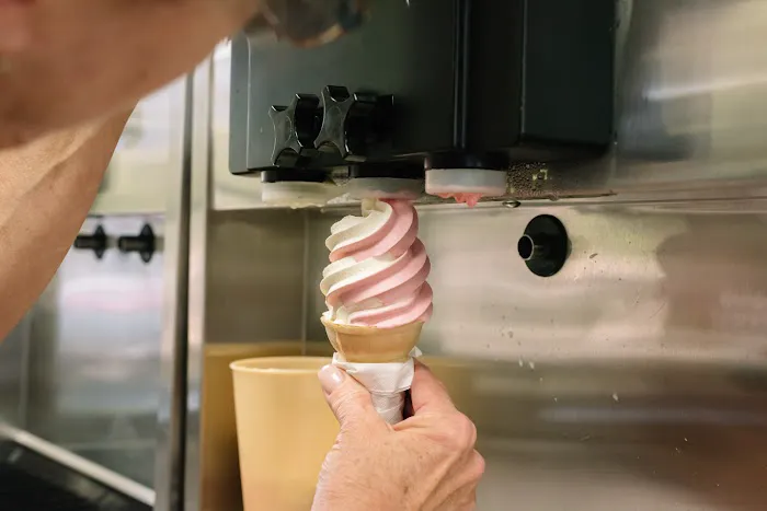 Custard Corner & Grill Picture 9