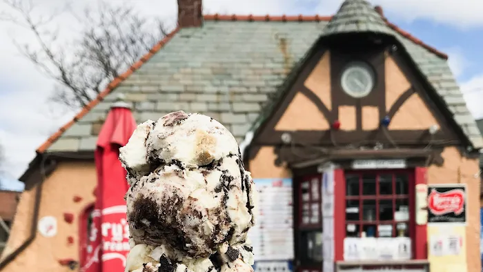 Frosty's Ice Cream Picture 8