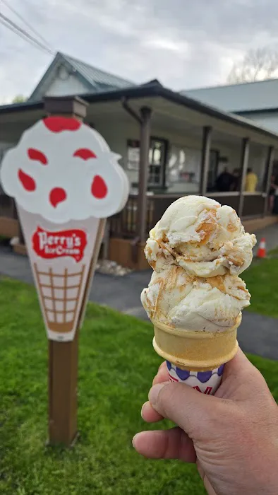 Green Acres Ice Cream Picture 9