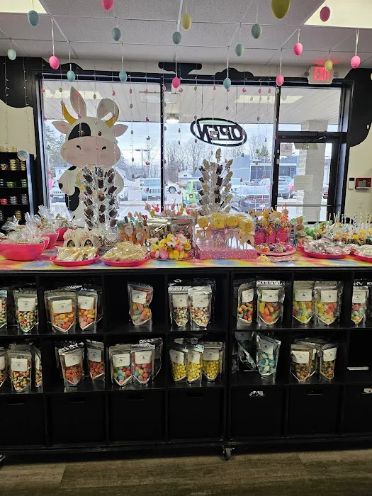 The Pink Cow Ice Cream Shop & Momma Cow's Treat Emporium Picture 8