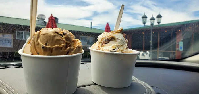 Kish-a-wa Creamery and Lulu's Coffeehouse Picture 10