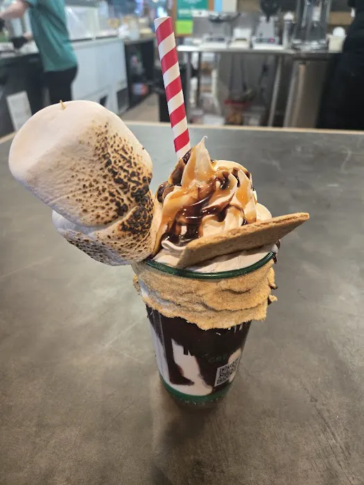 South Mountain Creamery Ice Cream Shop & Pizza Picture 3