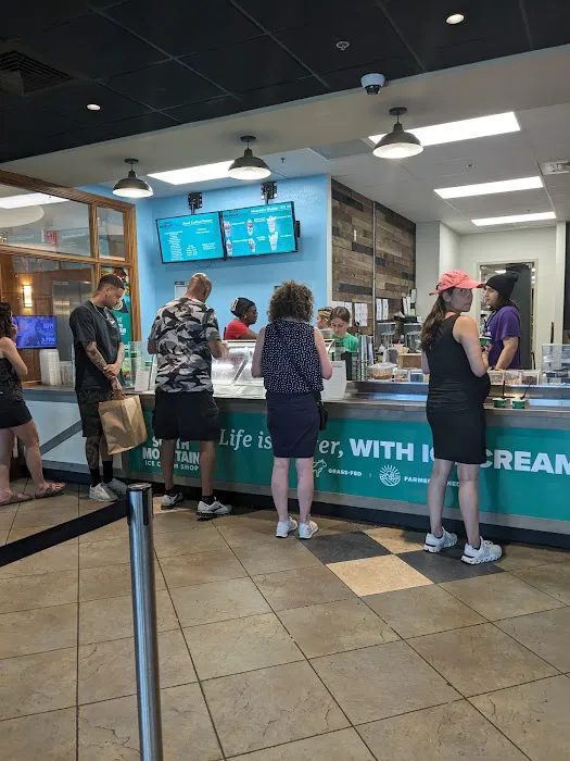 South Mountain Creamery Ice Cream Shop & Pizza Picture 7