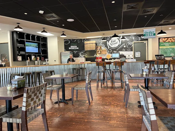 South Mountain Creamery Ice Cream Shop & Pizza Picture 10