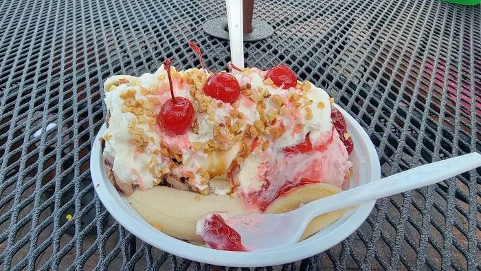 Frederick Fudge & Ice Cream Co Picture 3