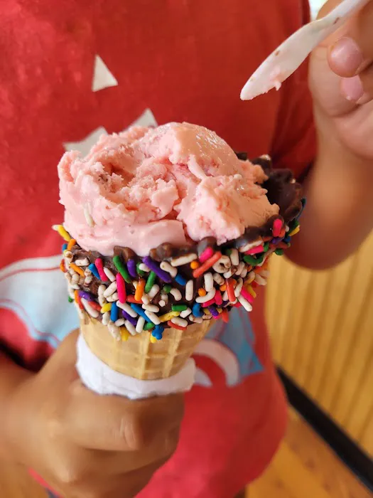 Frederick Fudge & Ice Cream Co Picture 4