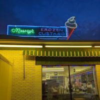 Massey's Frozen Custard ico