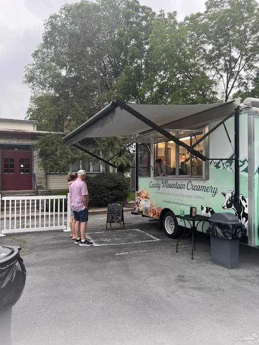 Candy Mountain Creamery Truck Picture 3