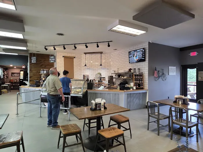 Fire & Ice Smokehouse & Creamery Picture 8