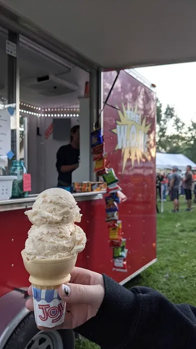 Whistle Stop on Wheels - Ice Cream Food Truck Picture 3