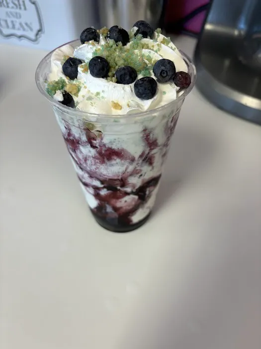 Boardwalk Ice Cream Picture 7