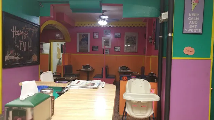 Maurer's Dairy & Ice Cream Shoppe Picture 8
