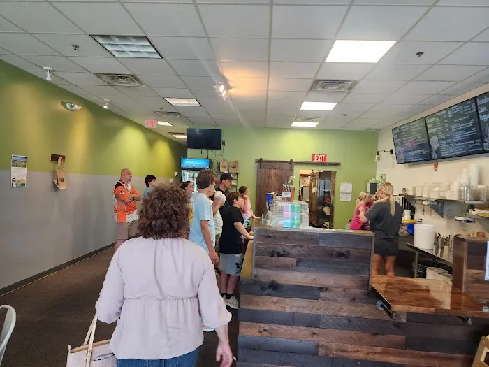 Urban Churn - Desserts and Craft Ice Cream. Picture 2