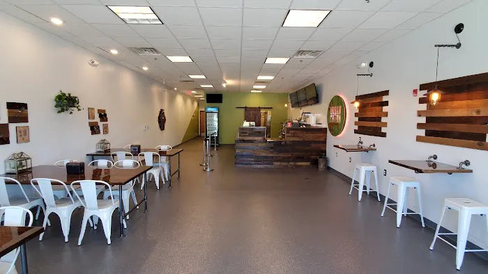Urban Churn - Desserts and Craft Ice Cream. Picture 5