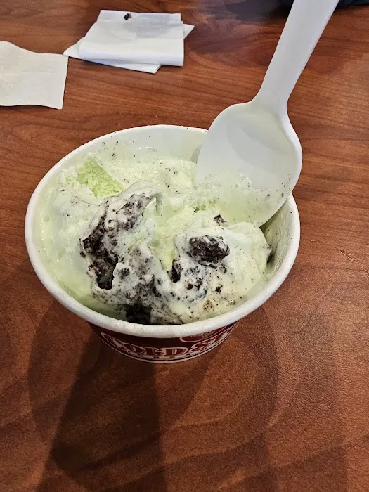 Cold Stone Creamery Picture 4