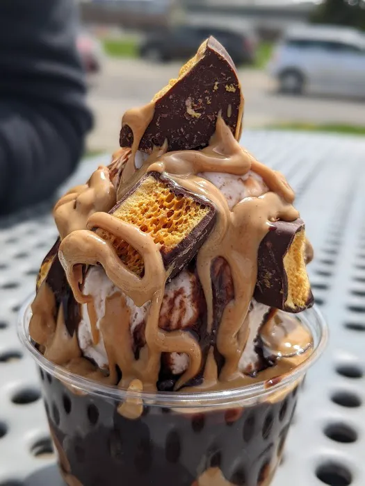 Frosty's Ice Cream Picture 8