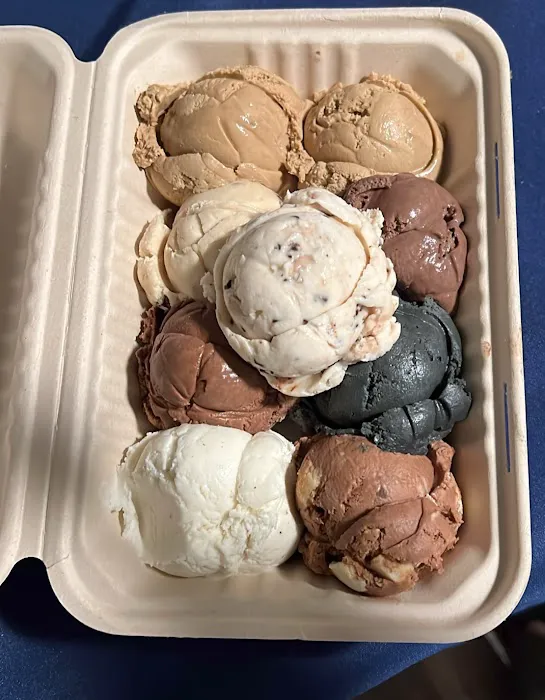 Lake Effect Ice Cream Picture 7
