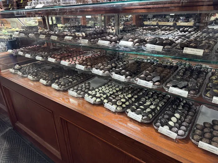 Sweet Jenny's Chocolates & Ice Cream Picture 5