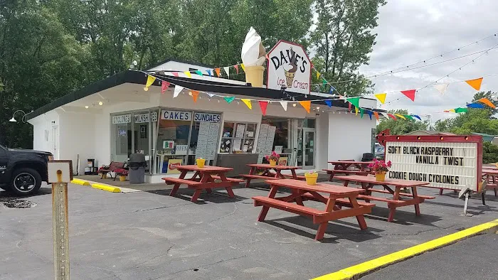 Dave's Ice Cream Picture 4