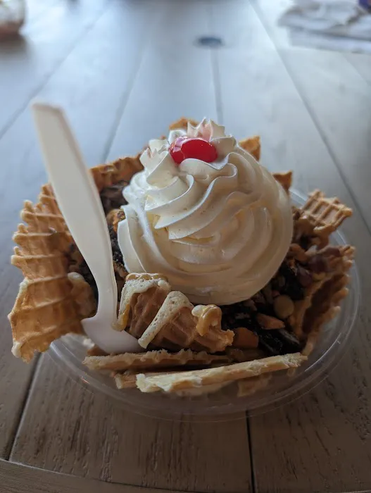 Moonie's two scoops Picture 3