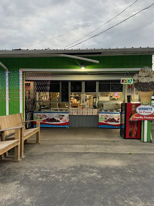 Sweet Scoops at FitzPatrick's Farm Market Picture 1