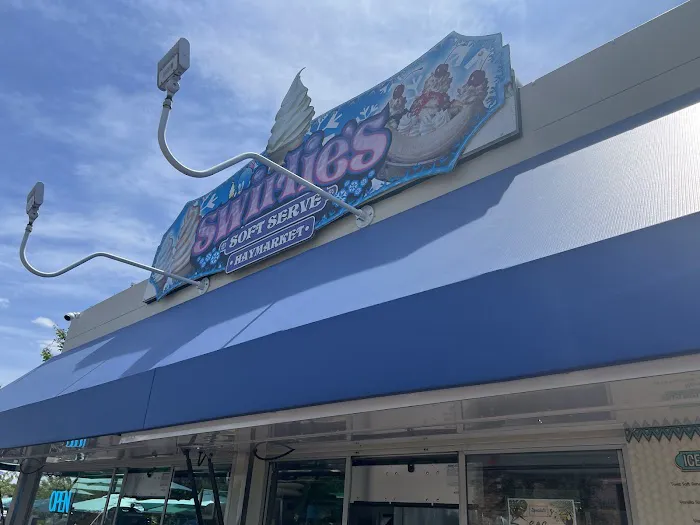 Swirlies Treats Haymarket - Soft Serve & Shave Ice Picture 6
