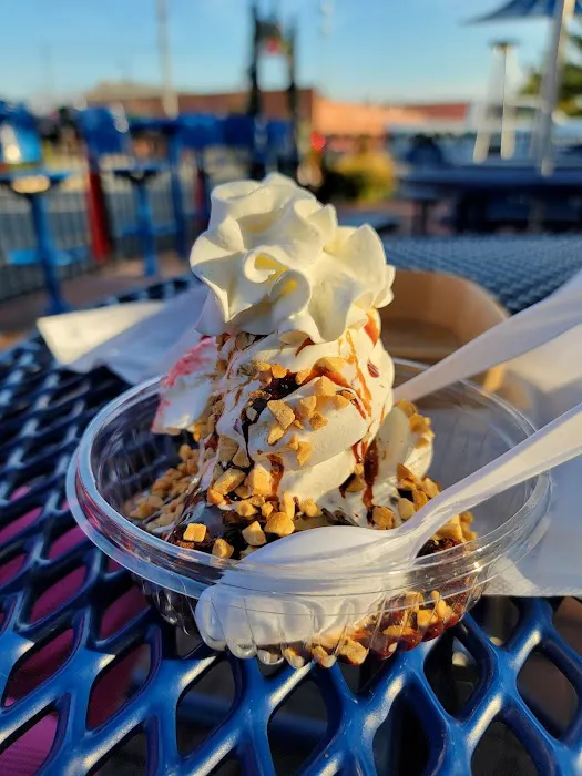 Swirlies Treats Haymarket - Soft Serve & Shave Ice Picture 10