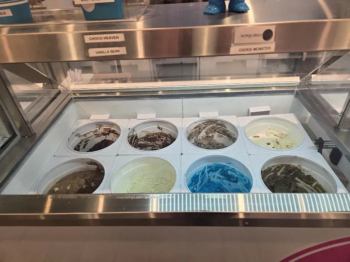 Mimi's Handmade Ice Cream - Clarksburg Premium Outlets Picture 1