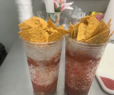 Antojitos Locos Y Variedades El Chapin