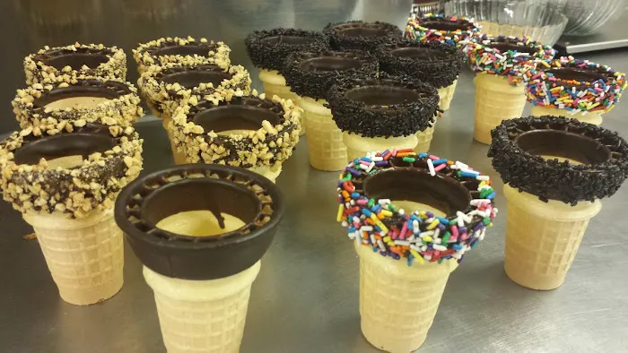 All Stars Ice Cream Shop Picture 9