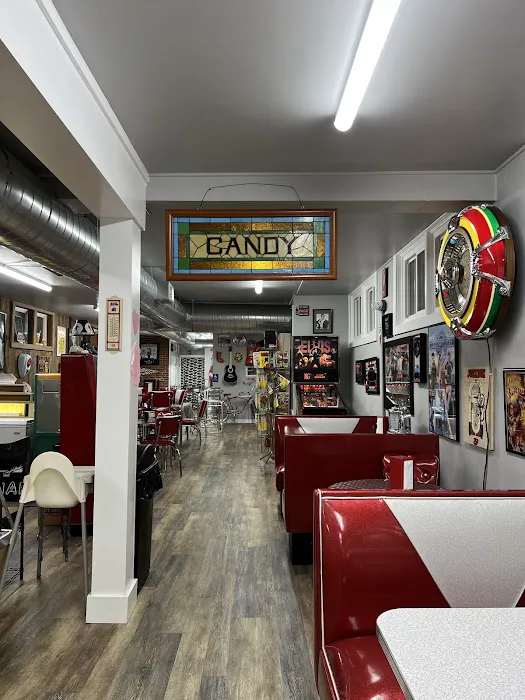 Faye's Ice Cream Parlor Picture 1