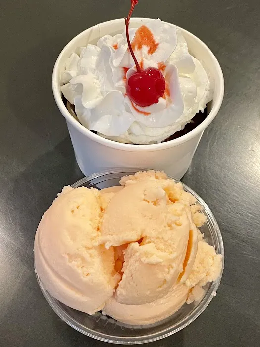 Cubby's Ice Cream Café Picture 2